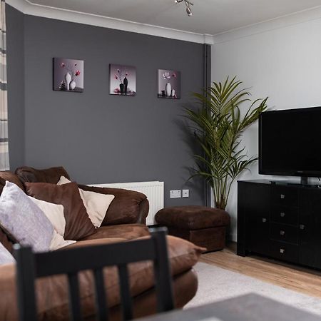 Charming 2Br Ground Floor Flat In Sholing, 11 Mins From City Centre - Recently Set Up With Love Southampton Zewnętrze zdjęcie