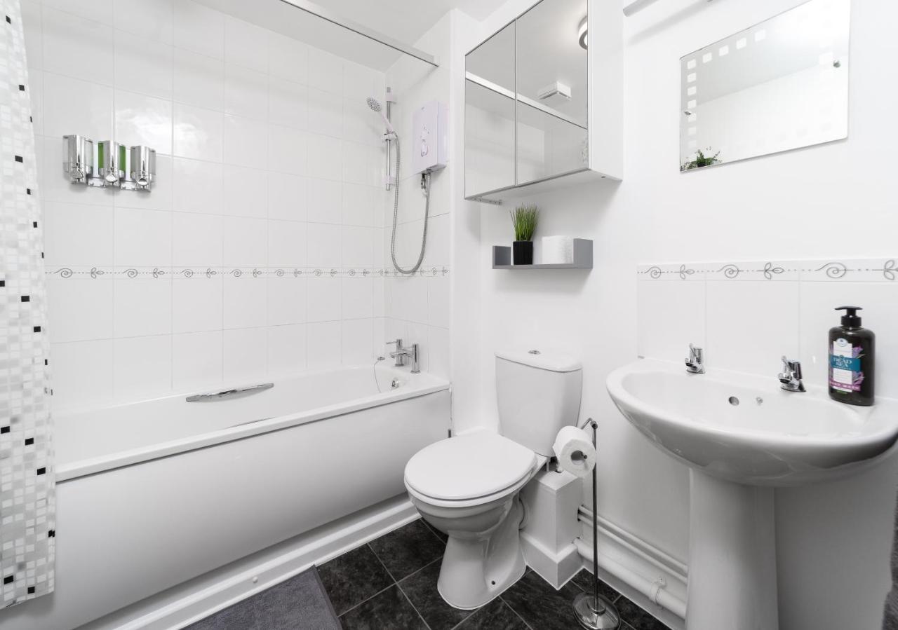 Charming 2Br Ground Floor Flat In Sholing, 11 Mins From City Centre - Recently Set Up With Love Southampton Zewnętrze zdjęcie
