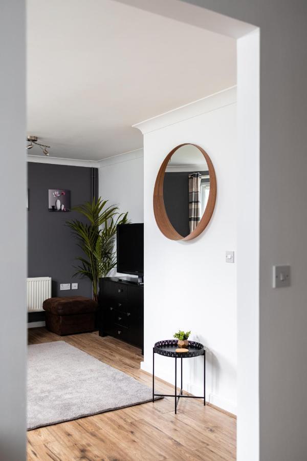 Charming 2Br Ground Floor Flat In Sholing, 11 Mins From City Centre - Recently Set Up With Love Southampton Zewnętrze zdjęcie