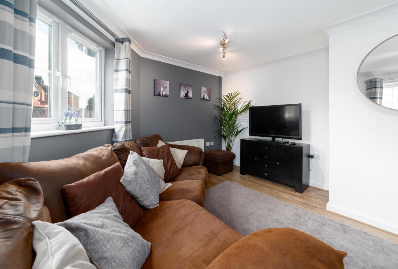 Charming 2Br Ground Floor Flat In Sholing, 11 Mins From City Centre - Recently Set Up With Love Southampton Zewnętrze zdjęcie